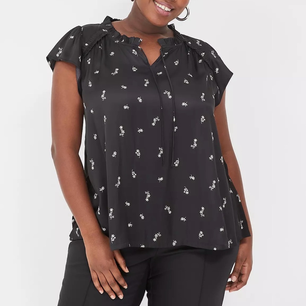 Lane‎ Bryant Flutter Sleeve Black/White Satin & Knit Top Mini Floral Sz 14/16